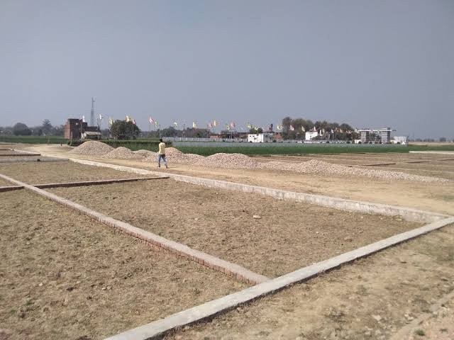 Khatu Shyam Plot Hi Plot  300 Sq. FT.